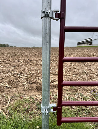 Stein-Way Clamp On Gate Hinge Set with 5/8" Pin for Round Metal Post