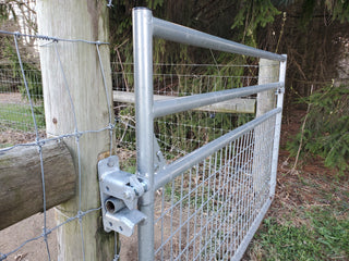 Stein-Way Barricade 1-Way Livestock Gate Latch