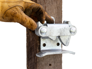 Stein-Way Barricade 2-Way Livestock Gate Latch